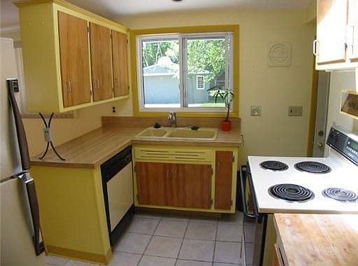 5th image of 2708 Towner Blvd