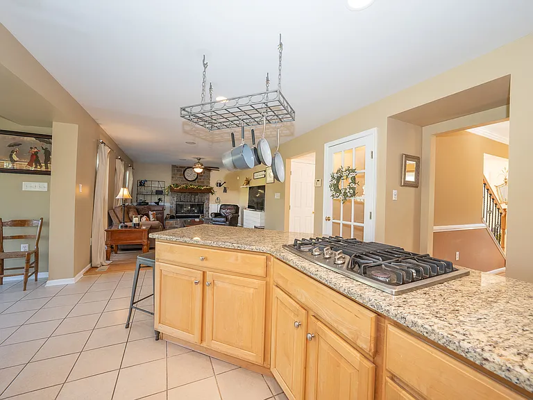 903 Maplewood Dr — Photo 68