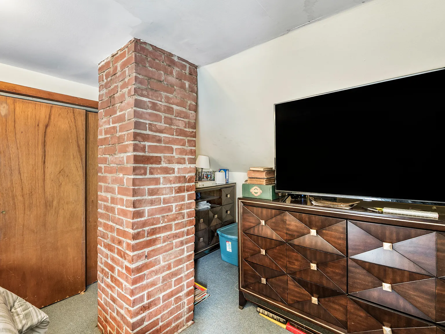 2 bed, $1,600 — Photo 4