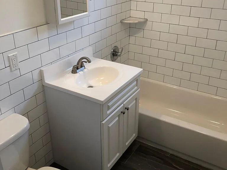 114 Park Ave #2 — Photo 5