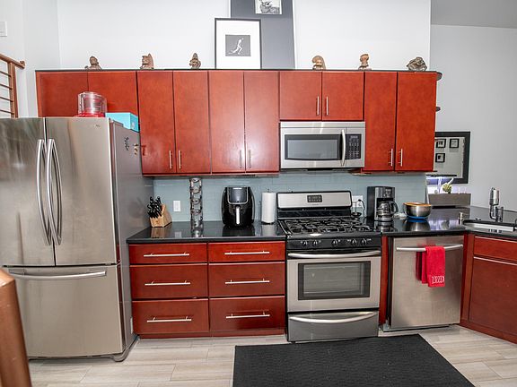3rd image of 1538 Ogden St #1B