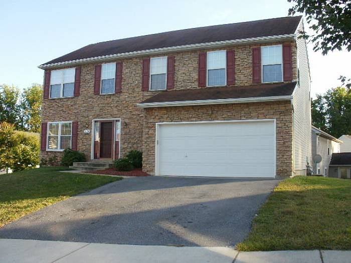 1st image of 3200 Hunting Horn Ln