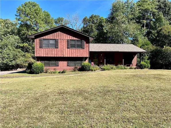3950 Thornridge Way, Atlanta, GA 30340