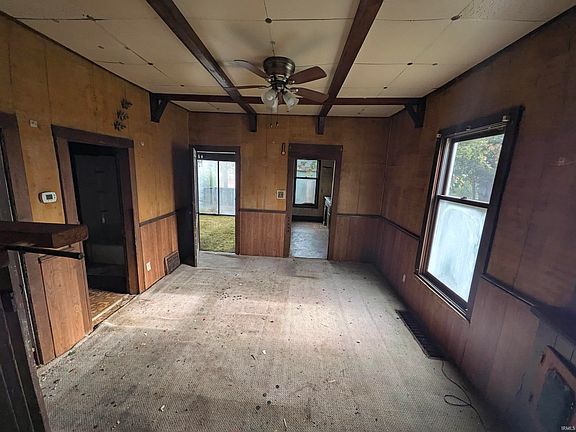 4th image of 904 S 2nd St
