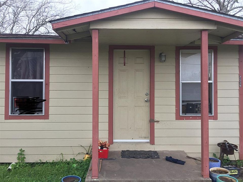 1st image of 2539 Oyster Creek Bnd