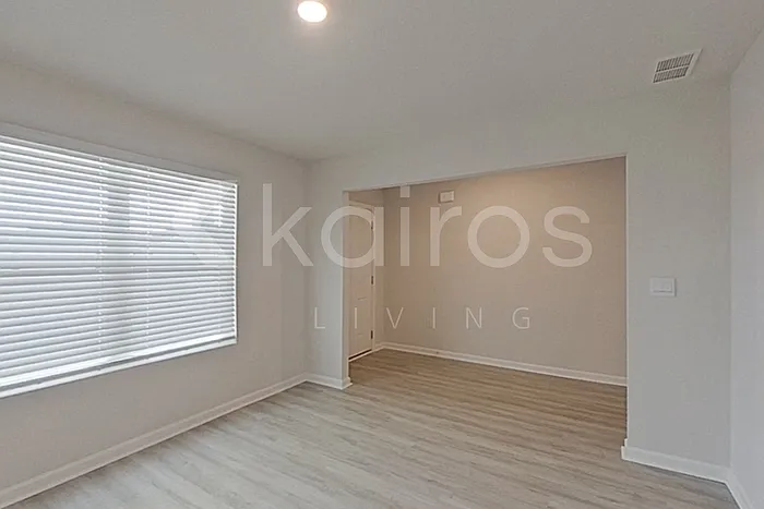 345 Monarch Ln — Photo 2