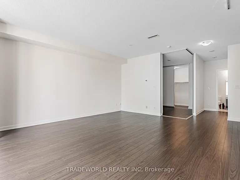 205 Frederick St #909 — Photo 25