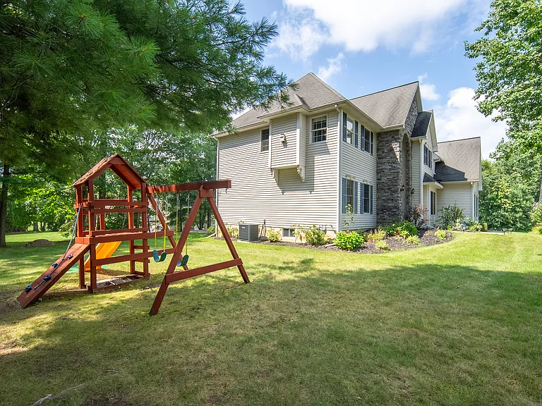 2 Oakline Ct — Photo 63