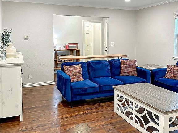 5th image of 3193 N Katherine Ave