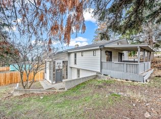 809 N Kenroy Terrace, East Wenatchee, WA