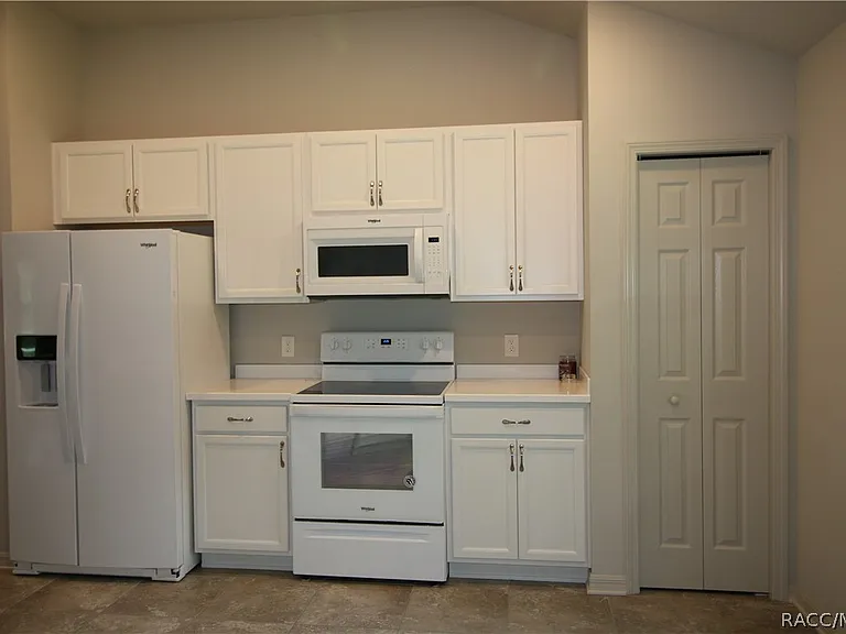 2958 N Kittery Point — Photo 9