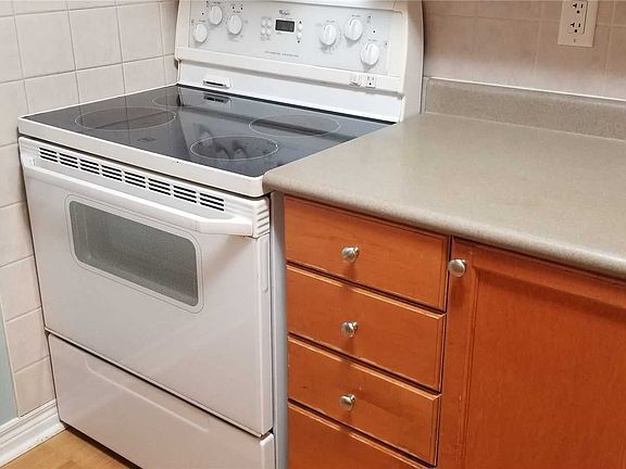 5th image of 710 Humberwood Blvd #1608