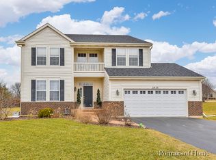 2826 Bauer Rd, North Aurora, IL 60542