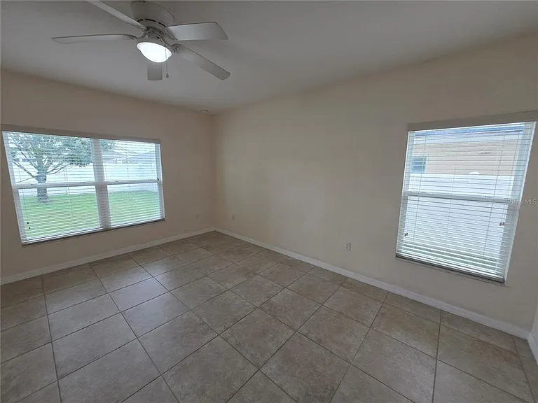 2246 Waukegan Dr — Photo 16