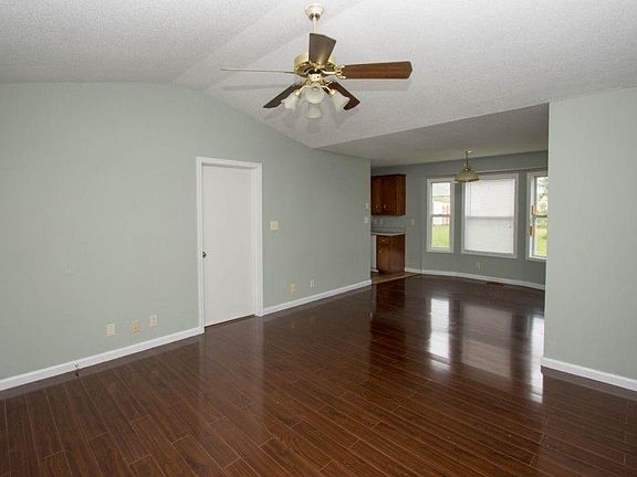 3rd image of 2815 Nat Hoosier Ln