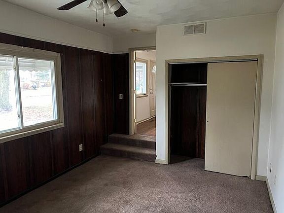 5th image of 865 Parkwood Ave