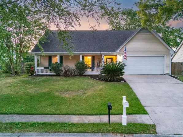109 Red Cypress Dr, Goose Creek, SC 29445