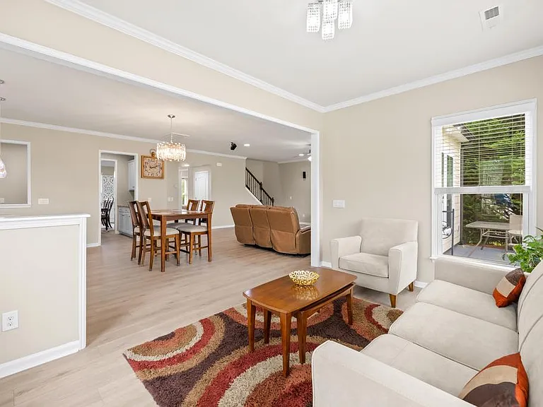 1084 Crescent Moon Dr — Photo 16
