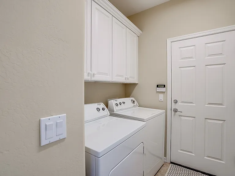 26731 W Pontiac Dr — Photo 36