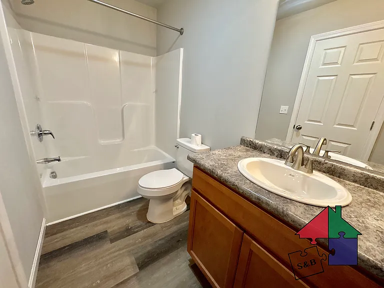 57 Green St #201 — Photo 17