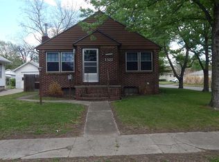 1322 Hackney St, Winfield, KS 67156