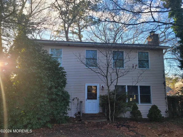 58 Flipper Avenue, Manahawkin, NJ 08050