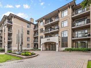 808 Bronson Ave #312, Ottawa, ON K1S5A4