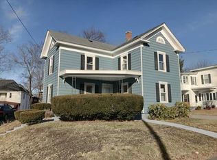 38 Blossom St, Leominster, MA 01453