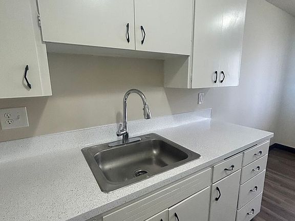 5th image of 1806 E Fourth Plain Blvd APT 10