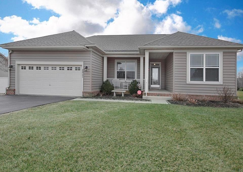 1st image of 33751 Reservoir Dr
