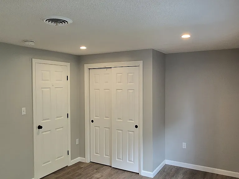 50 Edward J Roy Dr #4 — Photo 8