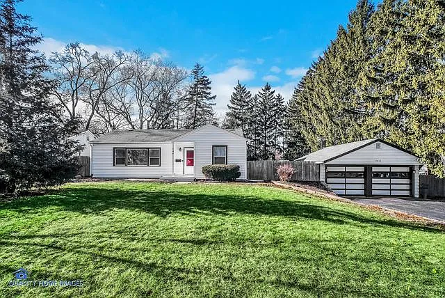 140 Linden Ave photo 1