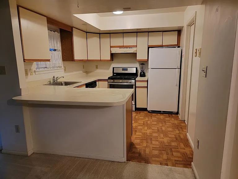 107 Kevin Ct — Photo 4