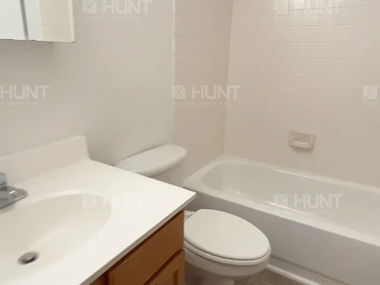 2 Colonial Pl — Photo 9
