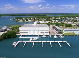 250 Capri BLVD, NAPLES, FL 34113