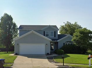 17 Lexis Ct, Bloomington, IL