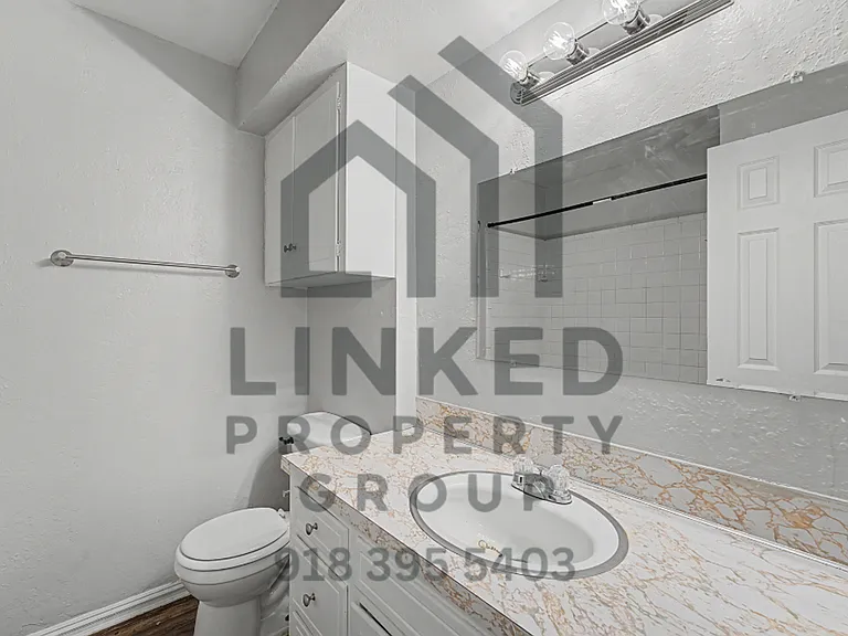 Charl Ann Apartments — Photo 7