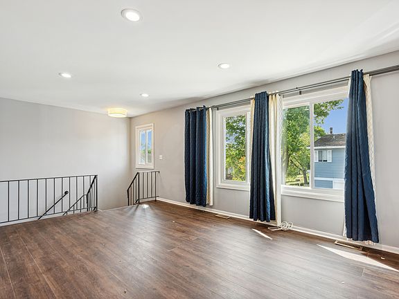 5th image of 2401 Brunswick Cir APT D
