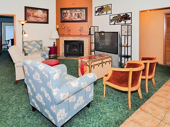 5th image of 10224 Comfort Cir