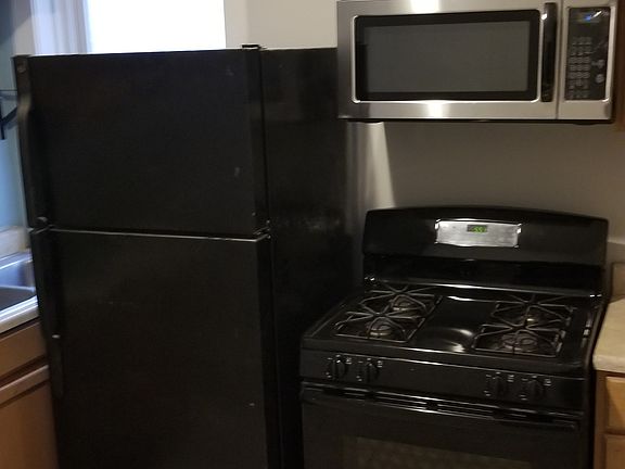 2nd image of 6928 S Wabash Ave Unit 1
