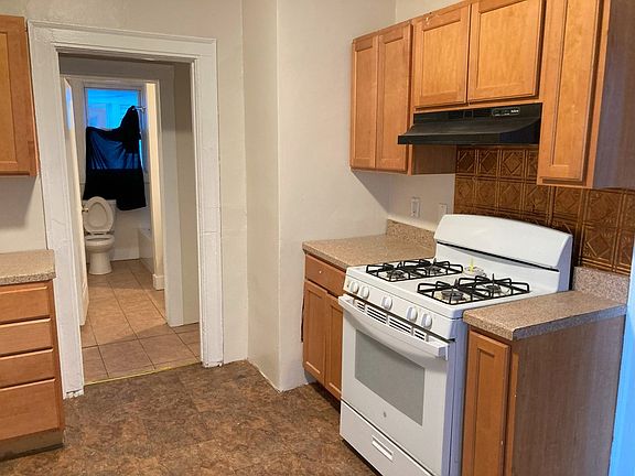 5th image of 46 Dayton St Floor 1
