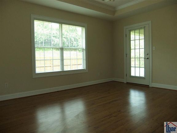 5th image of 381 Palimino Dr