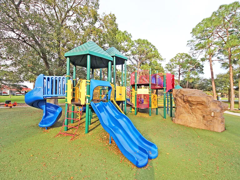 Resort Ln — Photo 72
