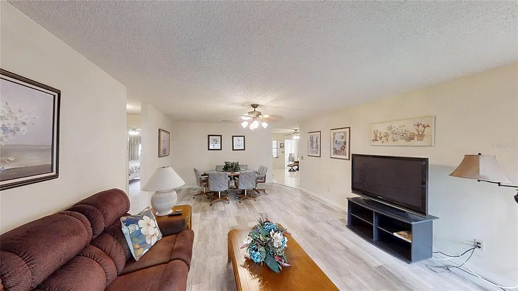 2 bed, 2.0 bath, 1530 sqft, $1,600 — Photo 2
