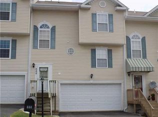 888 Talon Ct, Leechburg, PA 15656