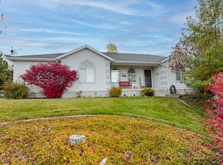 2894 Viewcrest Cir, North Logan, UT 84341