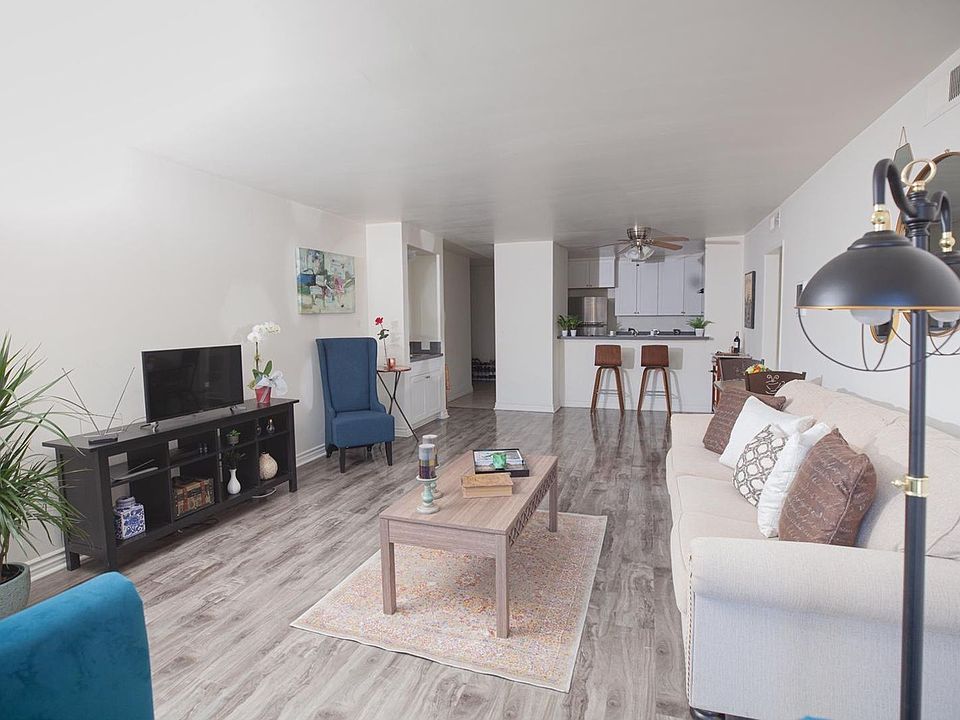 1st image of 12325 Chandler Blvd APT 207