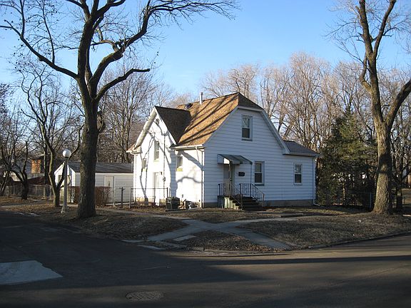 Front Yard, Corner Lot