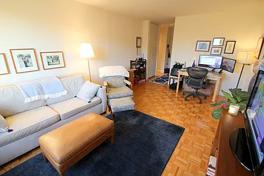 Rented by Nest Seekers International