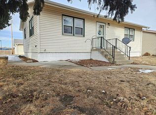 906 Harrison Ave, Norfolk, NE 68701